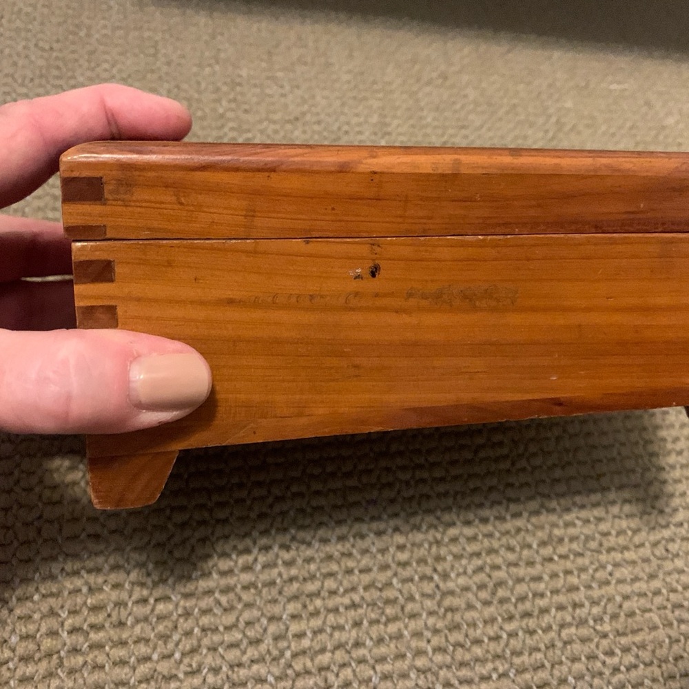 Vintage wooden trinket box - Picture 2 of 9